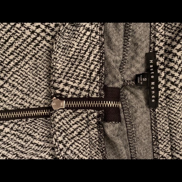 Haute Monde mini Skirt with front ziper size S - Picture 5 of 6